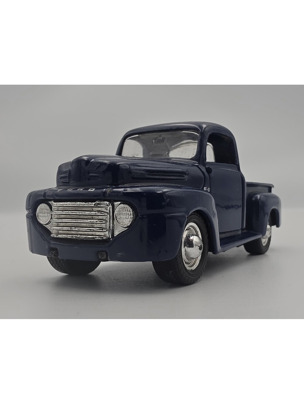 Maisto Dark Blue F-1 - 1948 ‘48 Ford Pick Up Truck 1:36 Scale Pull Back